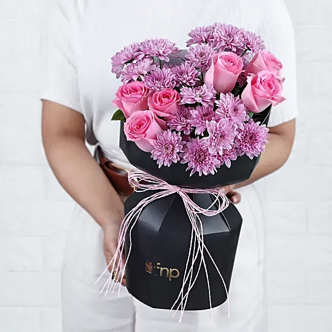 FNP Rose and Daisy Ensemble image 2