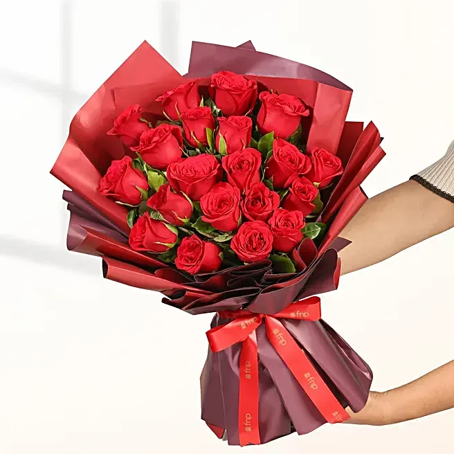 Maroon Majesty Rose Wrap