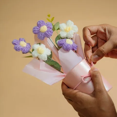 Rooted Lavender Daisy Crochet Flower Bouquet image 7