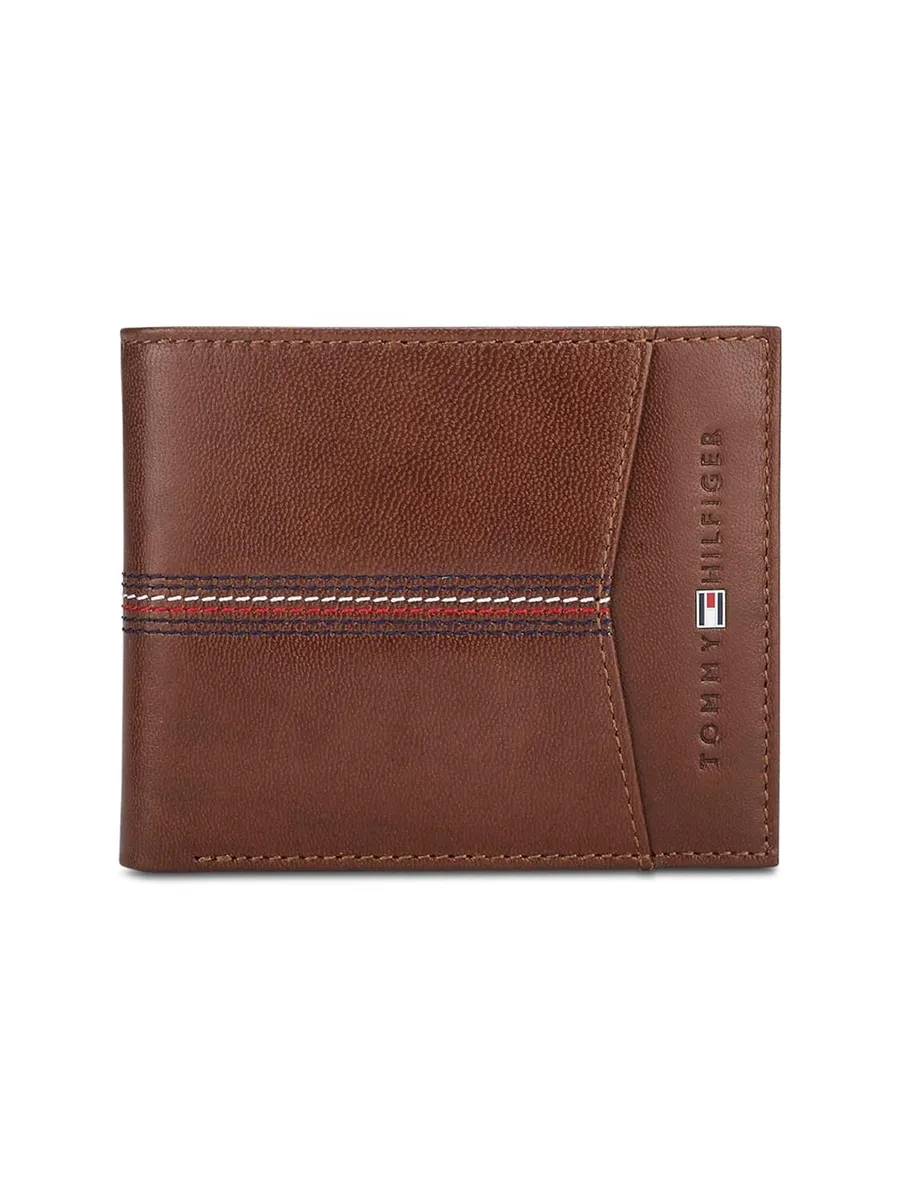 Tommy Hilfiger Men's Global Coin Wallet Enoch - Tan | 1 Coin Pocket | 2 Compartments | 4 Cards Slots | Stylish Men's Leather Wallet