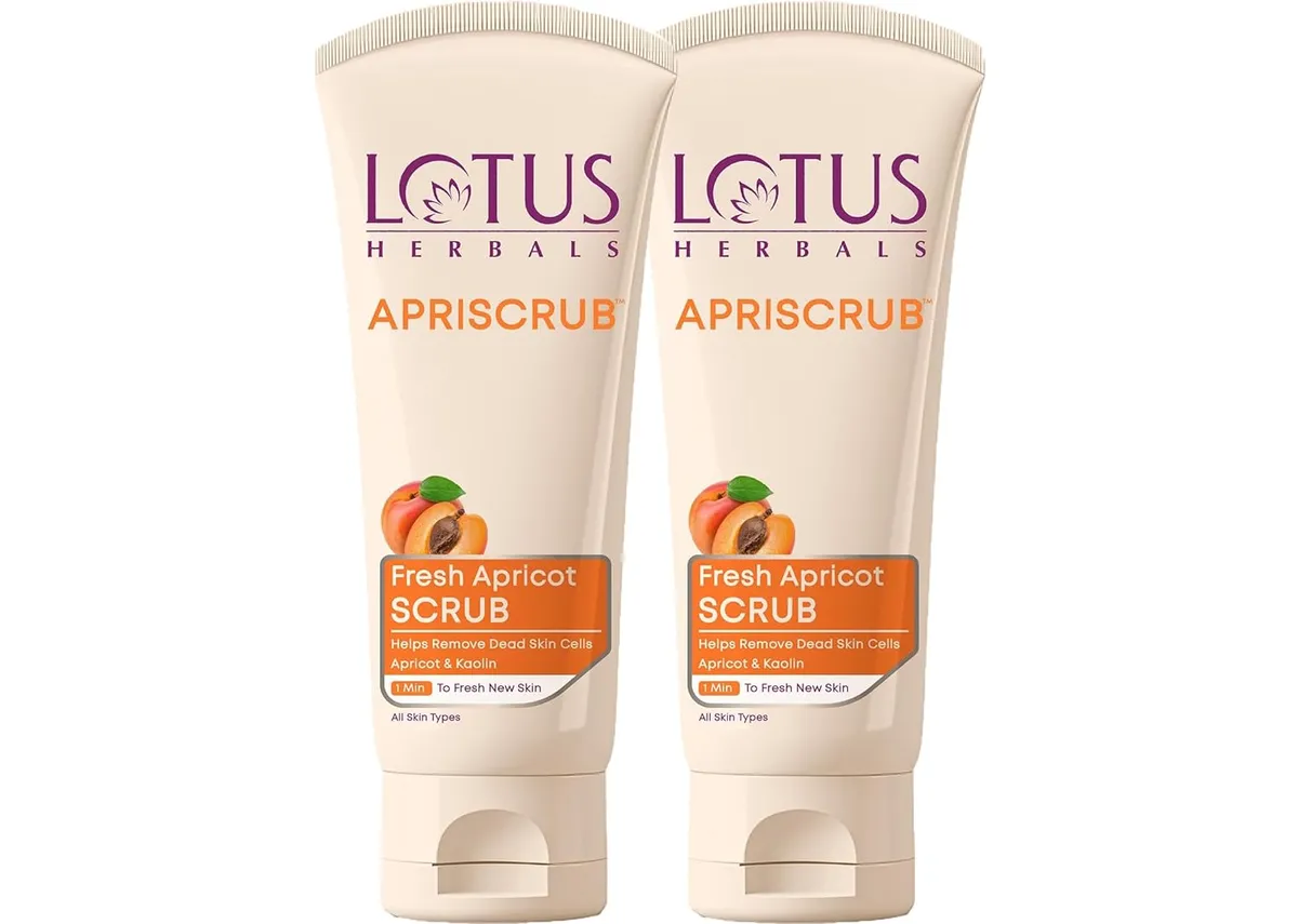 Lotus Herbals Apriscrub Fresh Apricot Scrub 100g (Pack of 2)