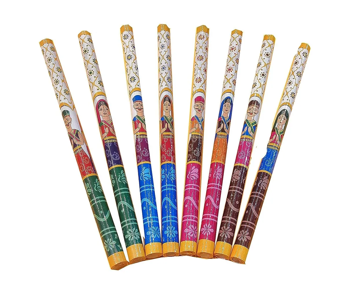 DMS RETAIL Dandiya Sticks for Navratri Garba Dance Raja Rani Dandiya Sticks Traditional Seth Sethani Wooden Dandiya for Garba Night Kollatam Dandiya Stick 14.4 inches Set of (1)